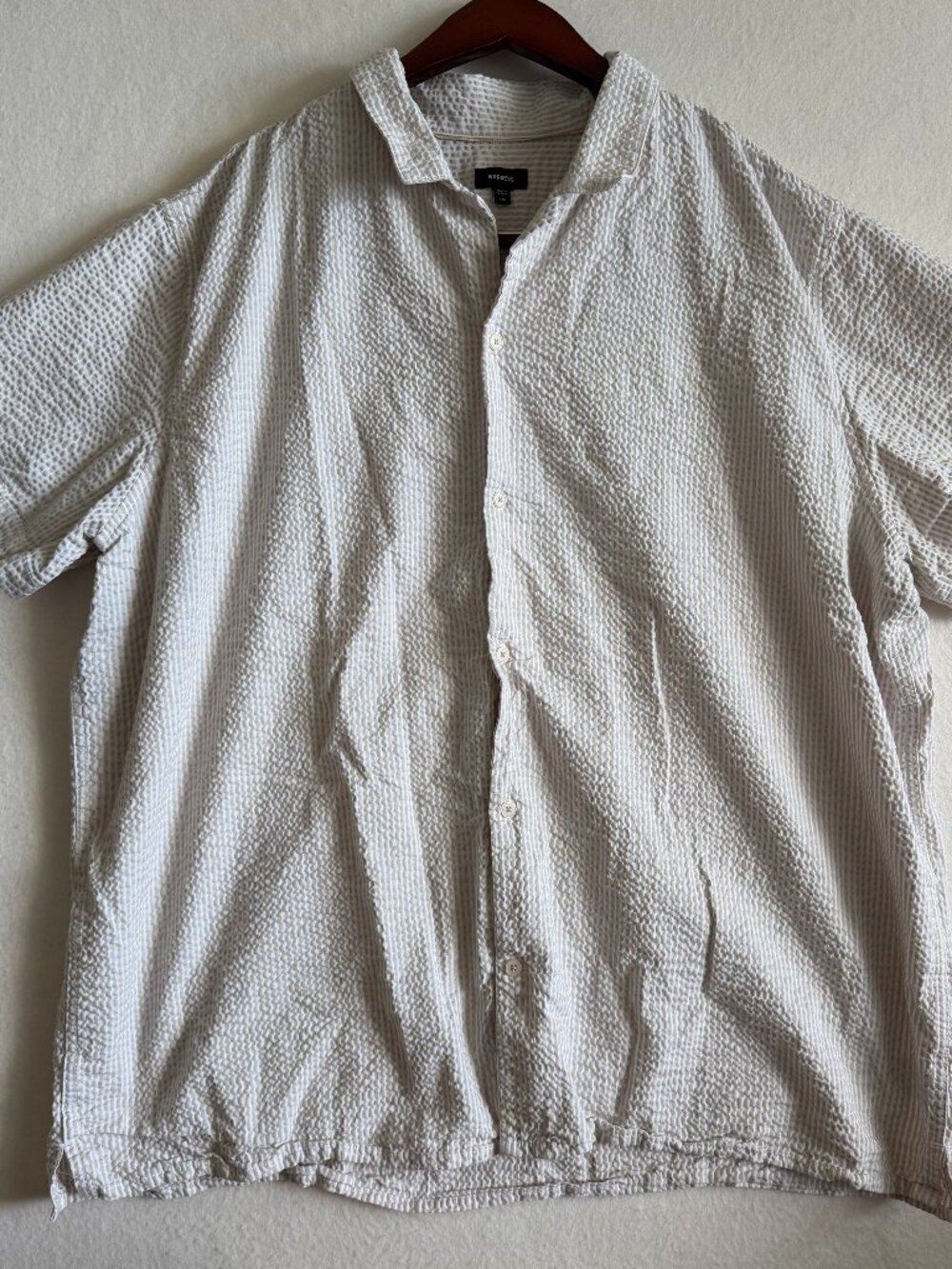 Express Button Up Shirt Men's XXL White Textured Short Sleeve Light Vacation